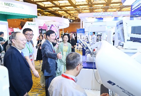 2024中國醫(yī)師協(xié)會(huì)泌尿外科醫(yī)師分會(huì)(CUDA)年會(huì)召開，微創(chuàng)?機(jī)器人智能診療全解方案助力巔峰探“泌”！