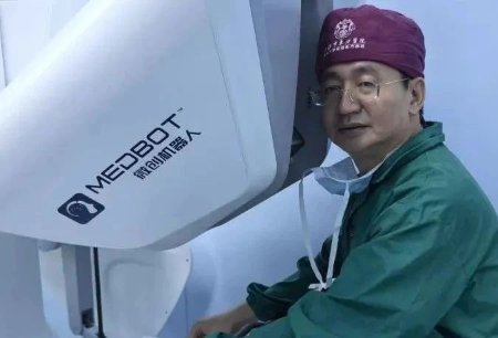 圖邁?助全國百強醫(yī)院邁入機器人手術(shù)新時代，上海市東方醫(yī)院成功開展首臺前列腺癌根治“金標準”手術(shù)！